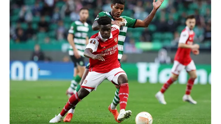Arsenal se fue con un empate de Portugal y sigue con vida