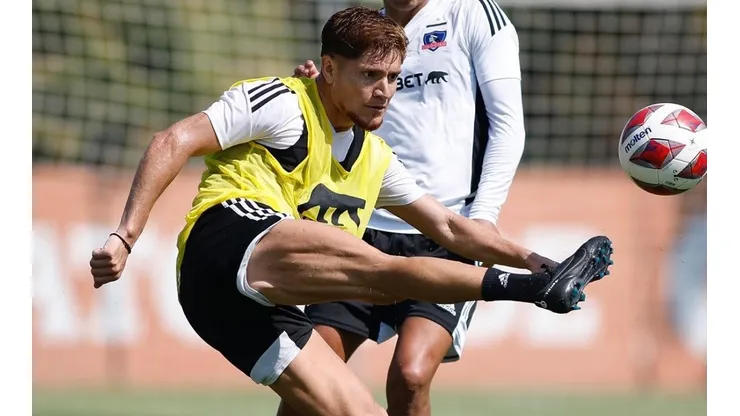 Leo Gil juega en el equipo alternativo de Colo Colo