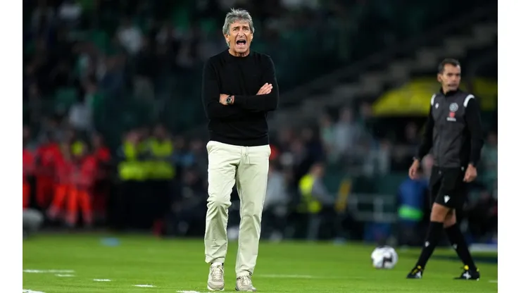 Manuel Pellegrini tiene contrato vigente en el Betis, peeeero...