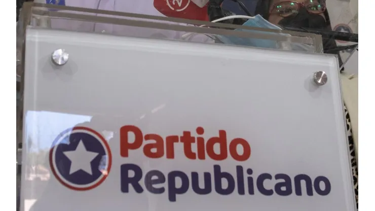 Candidato republicano renuncia tras chocar en estado de ebriedad