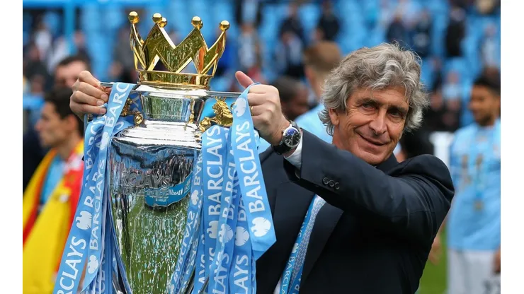 Pellegrini con la copa obtenida en la Premier League 2014