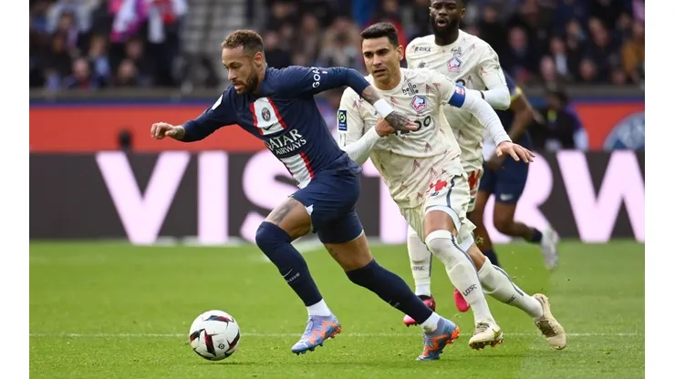 Neymar será baja en el PSG hasta la próxima temporada