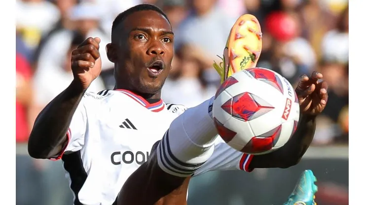 Castillo vive su primera semana de Superclásico en Colo Colo.