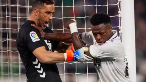 Claudio Bravo y Vinicius sacaron chispas en España