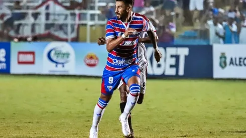 Lucero anotó un doblete en Copa Libertadores