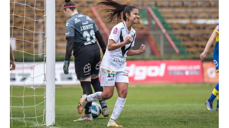 Daniela Pardo en pie de guerra por la no publicación de las bases