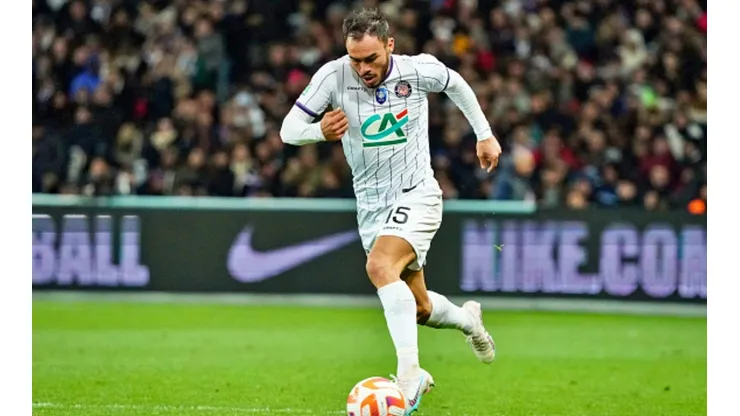 Suazo anotó su primer gol en el fútbol francés.