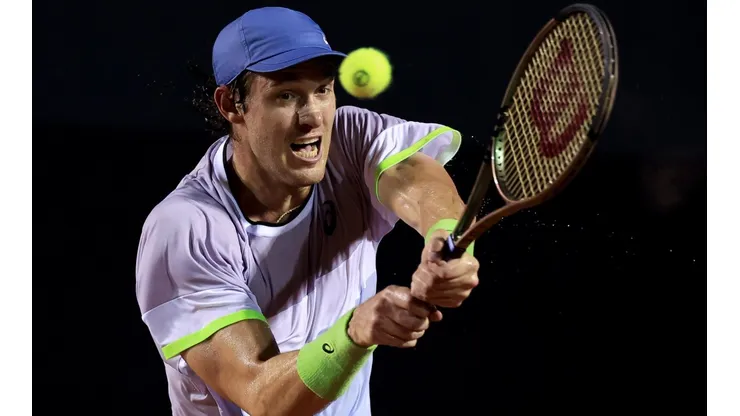 Nico Jarry avanzó a cuartos de final del Chile Open en un partidazo con el Peque Schwartzman