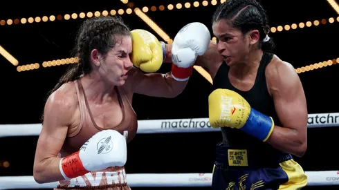 Ramla Ali y Avril Mathie peleando en Nueva York