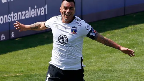 Esteban Paredes vestirá de corto por última vez en Macul.