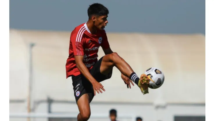 Darío Osorio es el mejor chileno evaluado por el mercado, figurando en el puesto 11 del Top 20 del certamen.