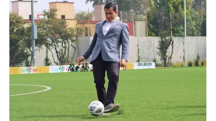 Enrique Osses lidera cambios drásticos en el fútbol mexicano