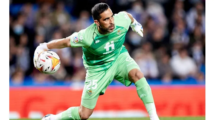 Claudio Bravo vuelve al arco del Betis