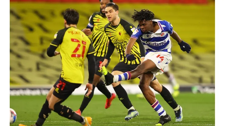 Sierralta mira uno de los goles que recibió el Watford