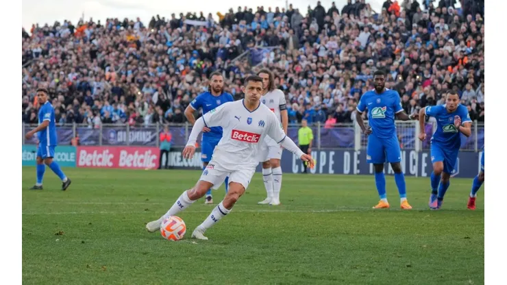 Alexis Sánchez tuvo un estreno goleador en la Copa de Francia