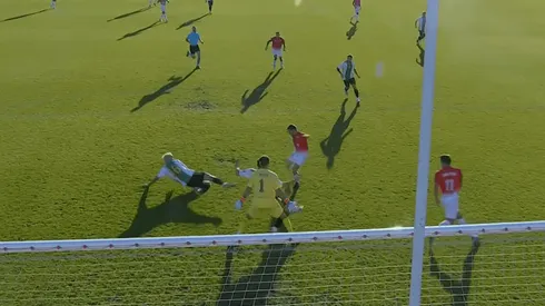 La defensa del Betis regala a Claudio Bravo y el gol del humilde Ibiza.