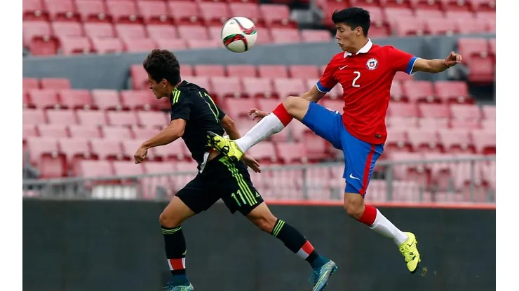 Simón Ramírez jugando por Chile Sub 17