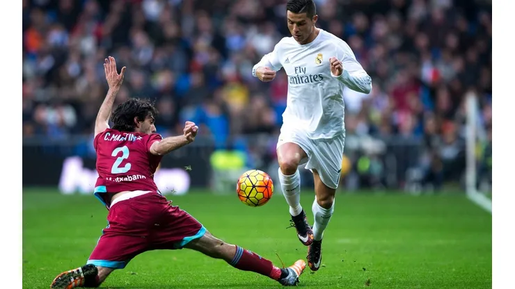 Cristiano Ronaldo en el Real Madrid durante 2015, el año que lanzó la declaración que hoy le sacan en cara por su fichaje en Al Nassr de Arabia Saudita.
