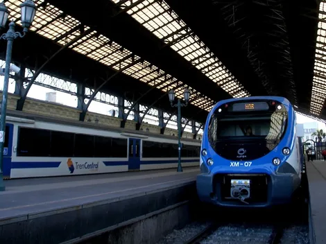 ¿Cuáles son los horarios y precios del tren entre San Carlos y Chillán?