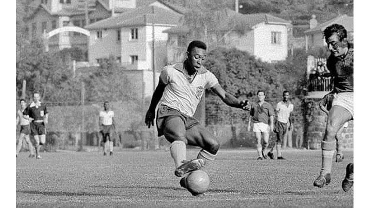 Pelé jugando en el Sausalito de Viña del Mar en el Mundial