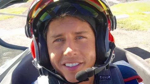 Karol Lucero de piloto.