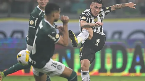 Atlético Mineiro le da tremendo portazo a Colo Colo por Cristian Pavón