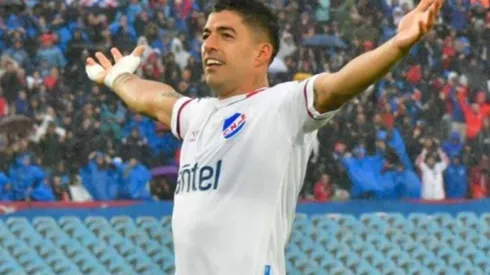 Luis Suárez pasará de jugar en Nacional para defender los colores de Gremio.