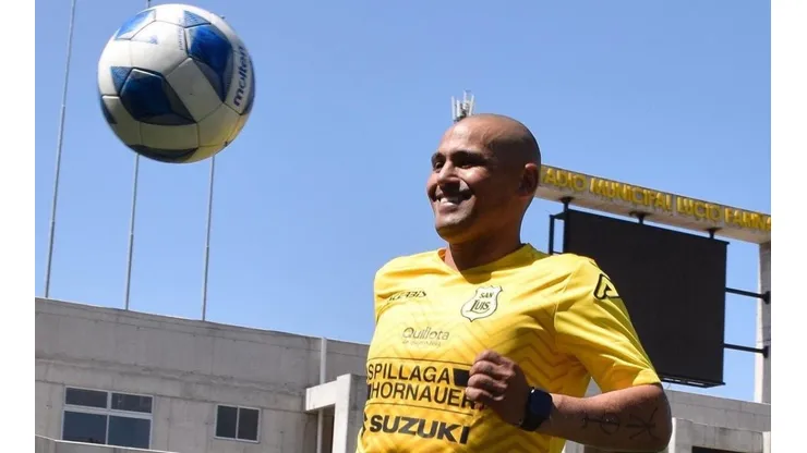Humberto Suazo motivado de cara al 2023: tiene bencina como refuerzo de San Luis.