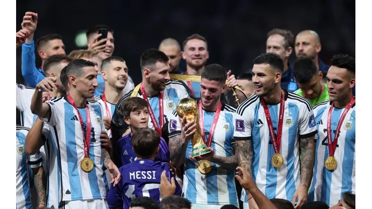 Argentina se consagró campeón del mundo en Qatar 2022 tras vencer a Francia en la tanda de penales.