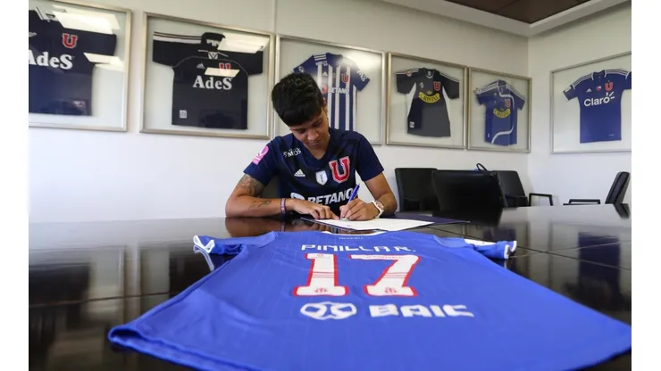 Fernanda Pinilla renovada con U de Chile Femenino para 2023