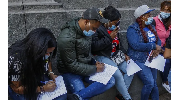 ¿Cómo los extranjeros pueden convalidar su título profesional en Chile?