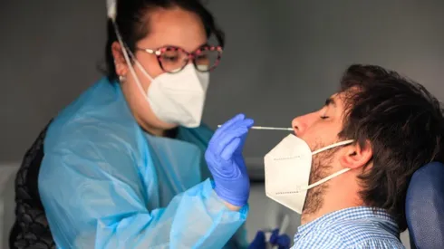 ¿Cómo acceder a un test de antígenos si tengo síntomas?