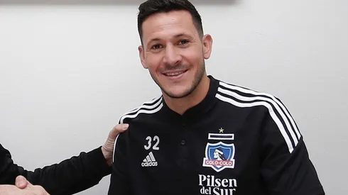 Ramiro González presentado como refuerzo en Colo Colo: asegura que llega bien físicamente.