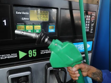 Revisa el precio de las bencinas que bajan desde este jueves