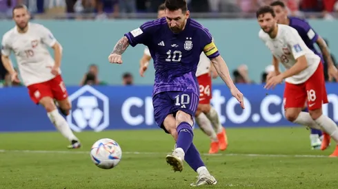 Lionel Messi lamenta el penal, pero festeja el triunfo y clasificación de Argentina llamando a no confiarse contra Australia.