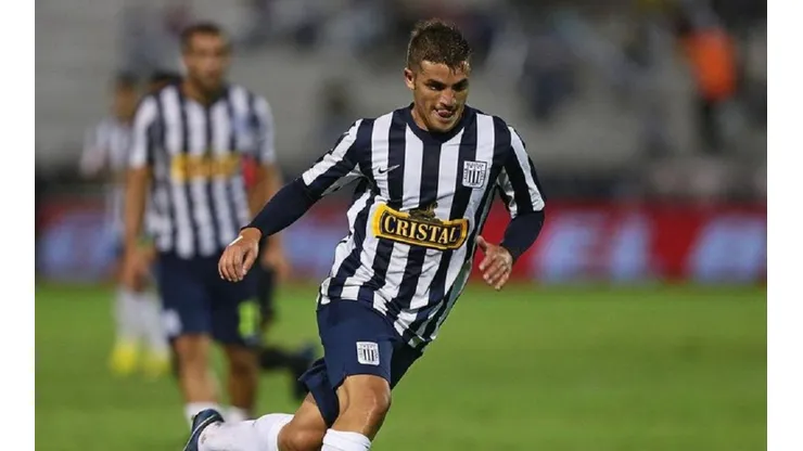 Gabriel Costa jugando en Alianza Lima