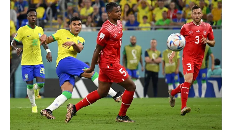 Casemiro logró romper la retaguardia suiza con un golazo: Brasil a octavos de final del Mundial.