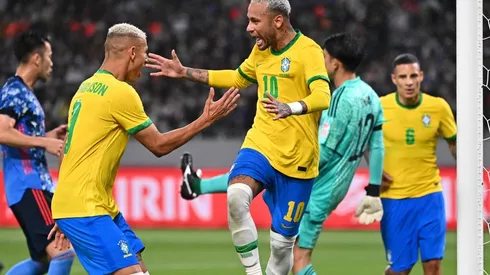 Brasil se prepara para el debut