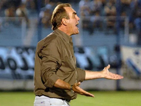 Emblema de Colo Colo 91 frustrado por la derrota argentina