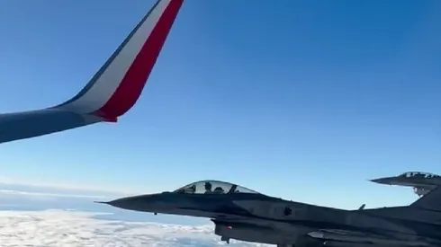 Los F16 acompañando a los polacos