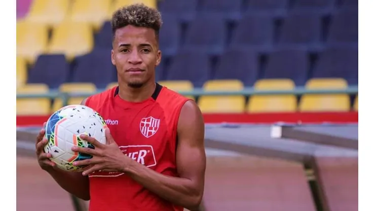 Byron Castillo tiene todo detenido de cara al Mundial de Qatar