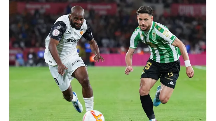 Betis enfrenta al Valencia previo al Mundial de Qatar.