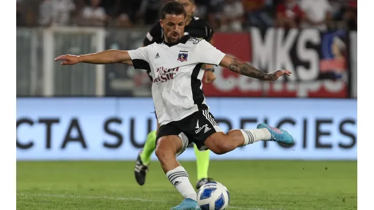 Costa es tentado desde Perú