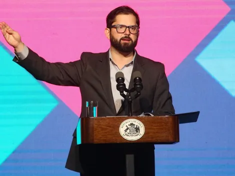 Boric anuncia reforma a Carabineros "con Carabineros"