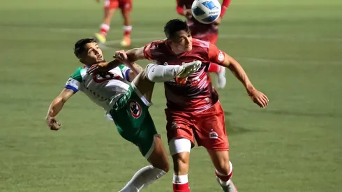 Puerto Montt recibe a San Felipe por la liguilla de ascenso.