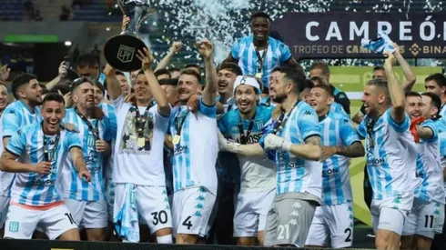 Racing celebra el título para cerrar el año