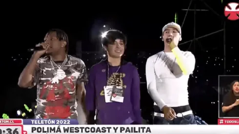 Los artistas estuvieron en el escenario con Joseph Rivas.