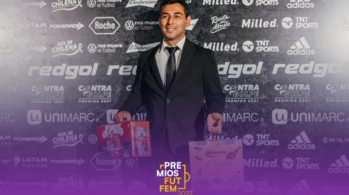 Carlos Véliz, técnico de la Universidad de Chile fue el ganador el 2021