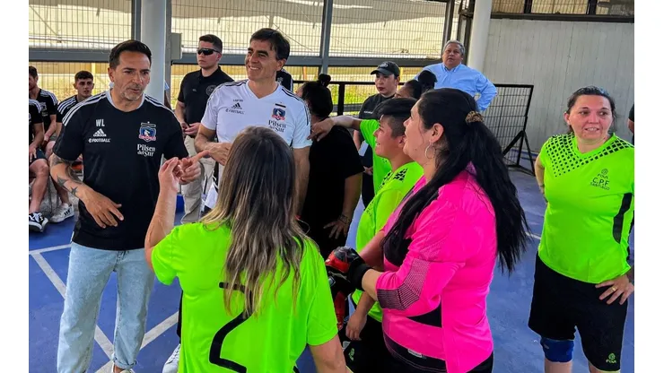 Quinteros comparte con las presas de la cárcel de mujeres