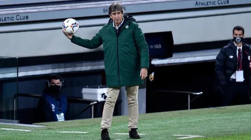 Pellegrini invitó a los "fanáticos del fútbol a participar del triangular con Colo Colo y River Plate".